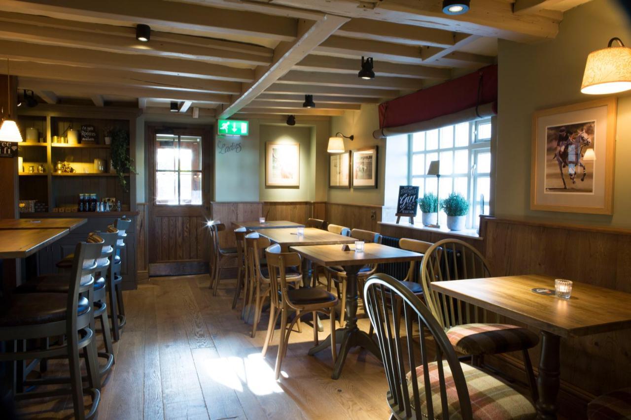 Red Lion Inn Little Budworth Exteriör bild